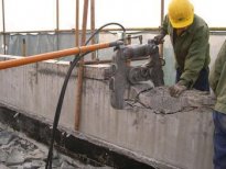 怎么防止混凝土切
苏州吊顶拆除官网割拆除材料变形？